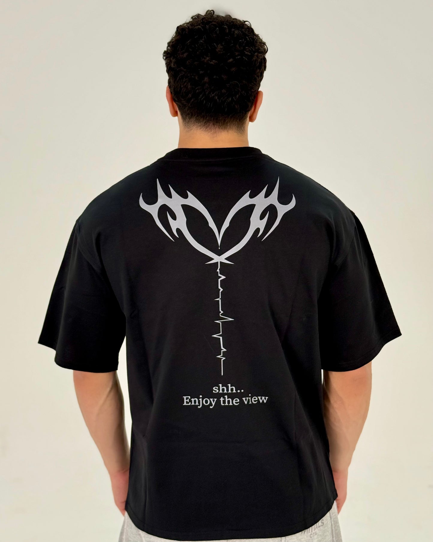 OVERSIZED T-SHIRT