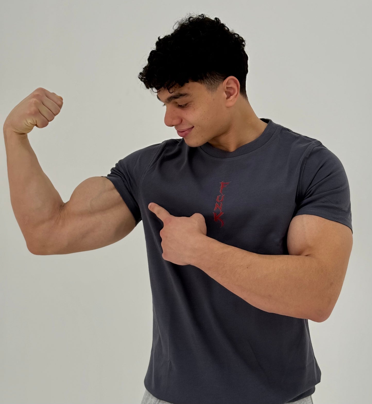 Short sleeve T-SHIRT